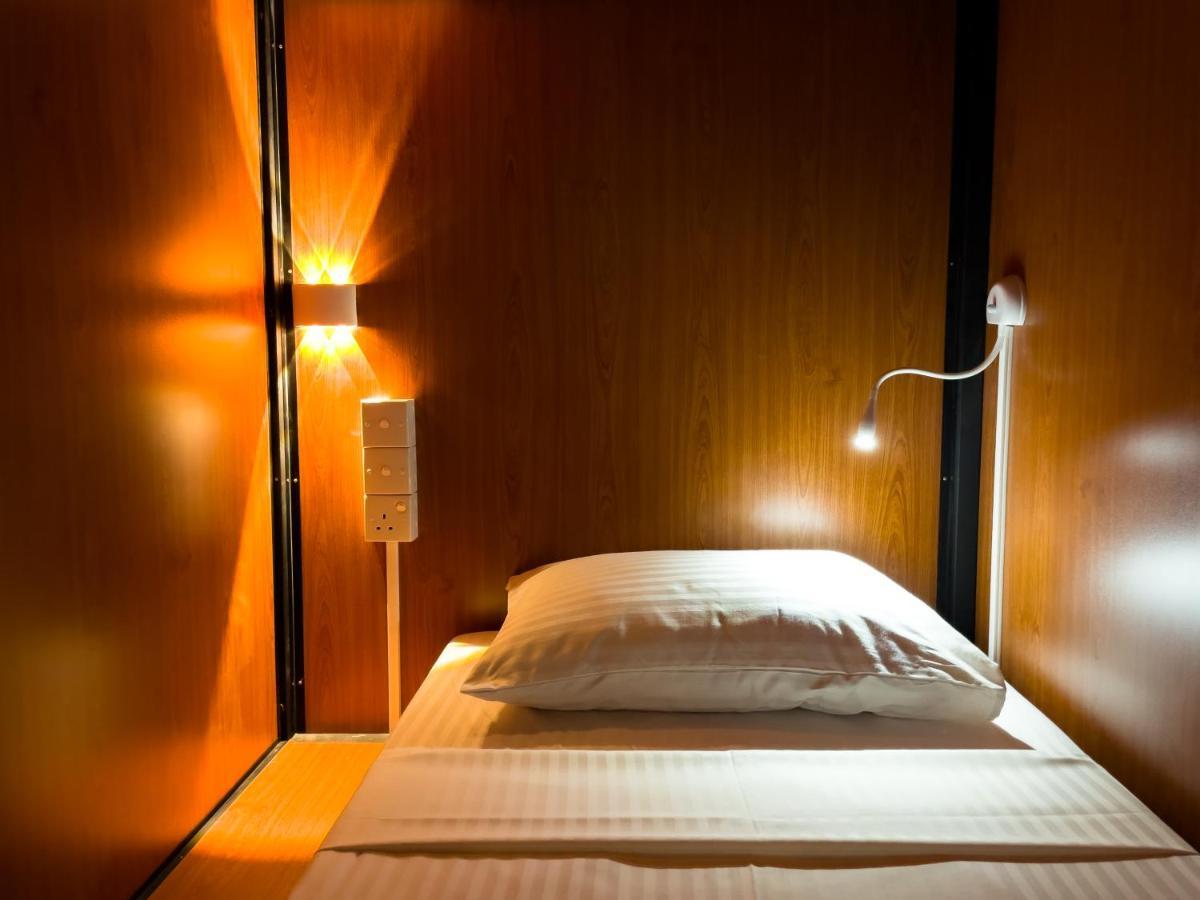 Lost & Found Hostel Уелигама Екстериор снимка